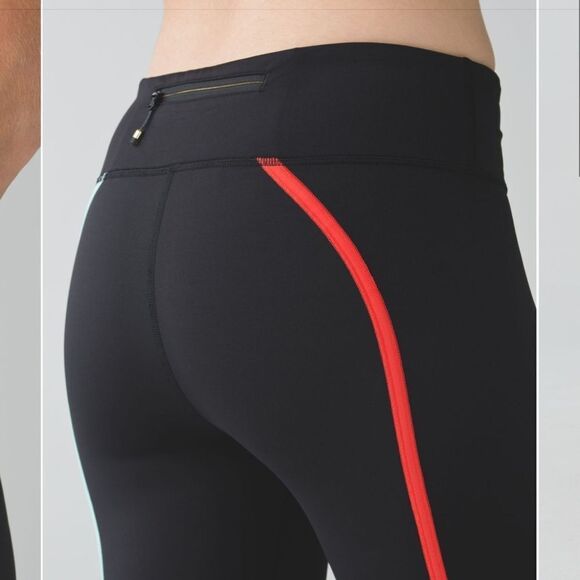 Lululemon Pedal To The Medal 7/8 Tight in Black / Alarming / Tranquil Blue - Picture 6 of 16